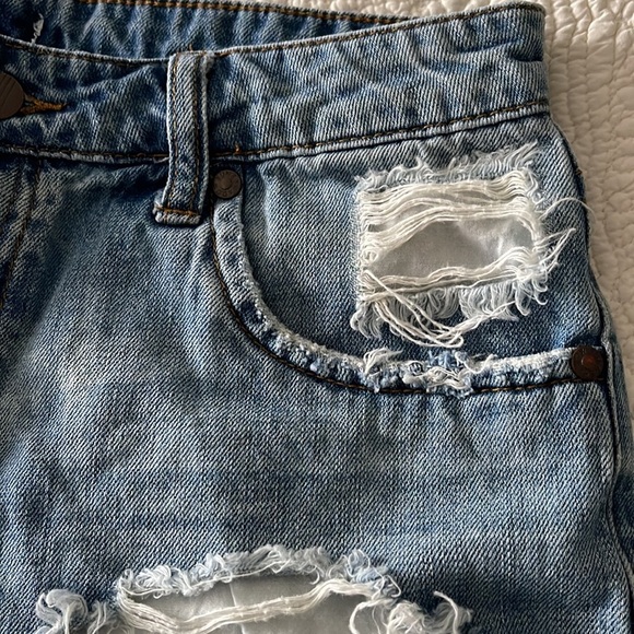 SUN & SHADOW Ripped High Rise Shorts - Picture 6 of 13